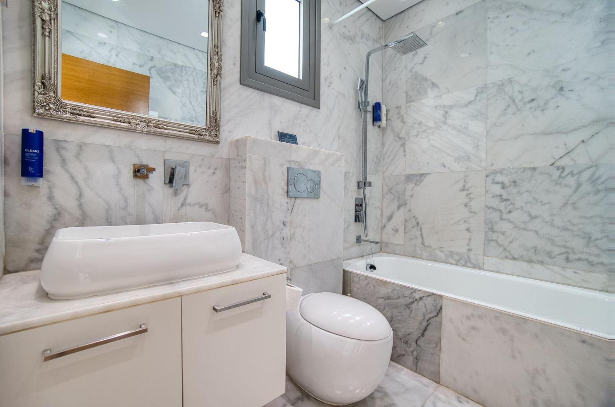 Downtown Villa 1 Пафос Екстериор снимка