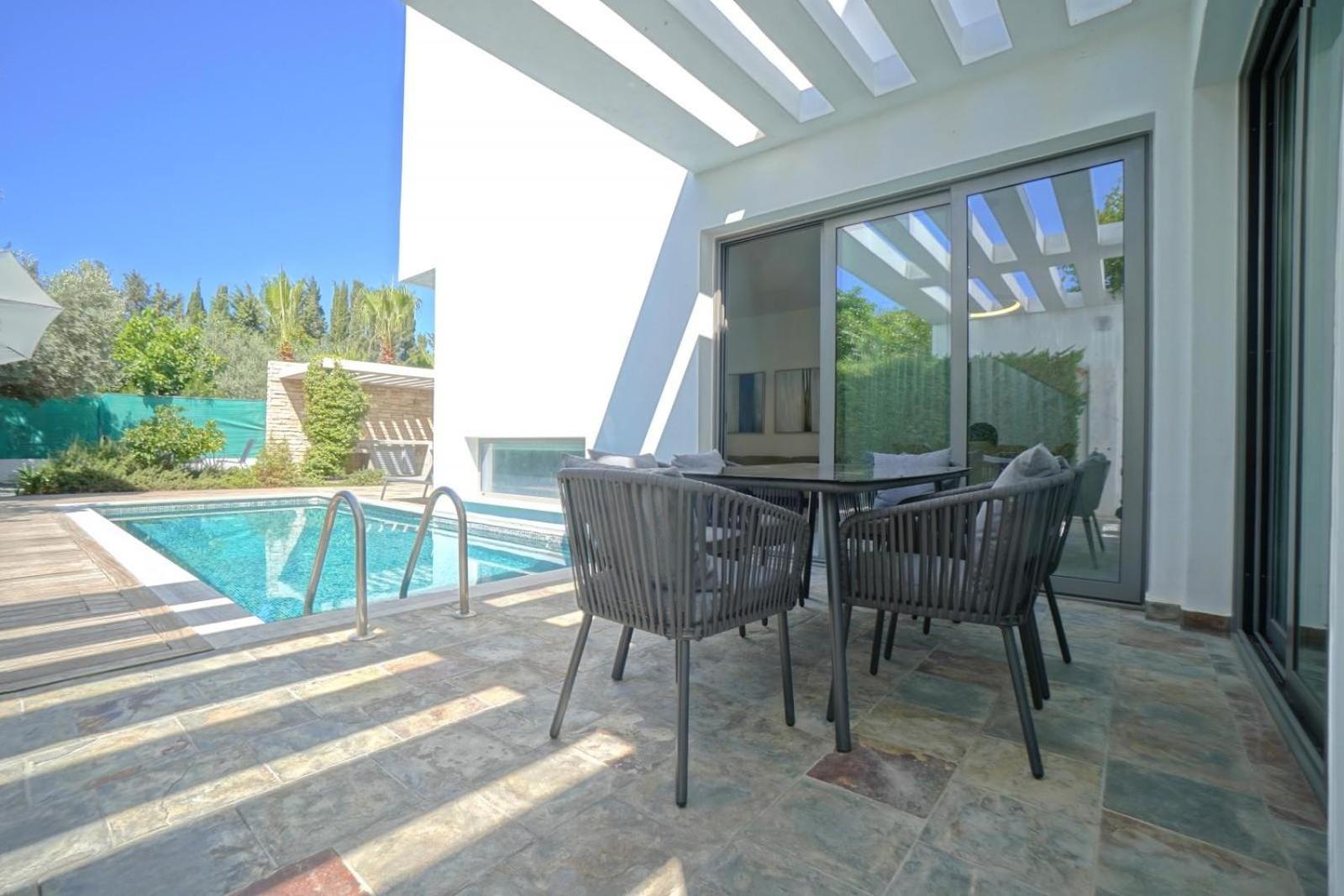 Downtown Villa 1 Пафос Екстериор снимка