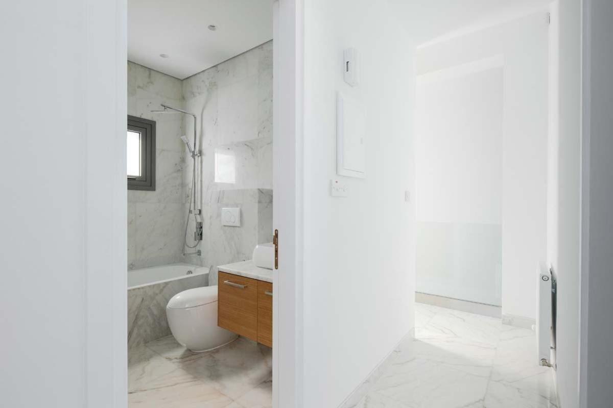 Downtown Villa 1 Пафос Екстериор снимка